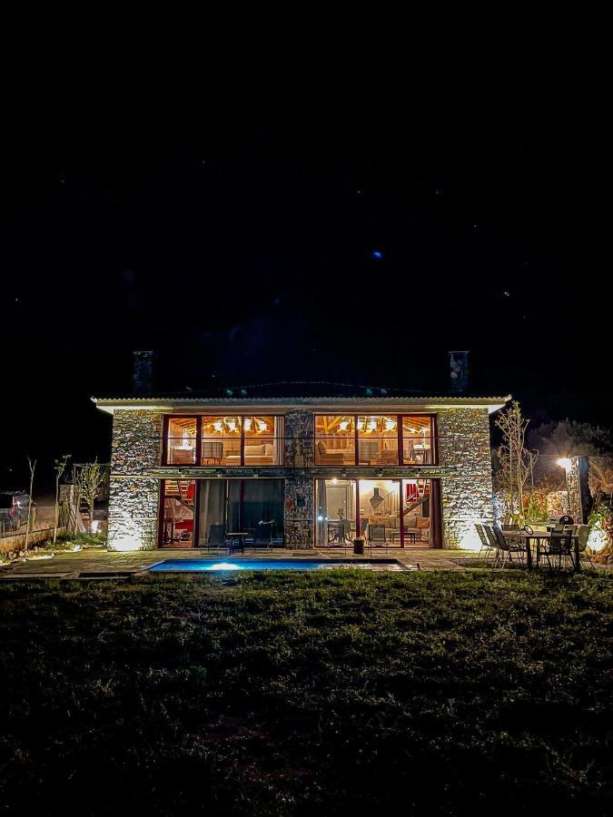 Modern Stone Villas With Swimming Pool Aliveri Exterior foto