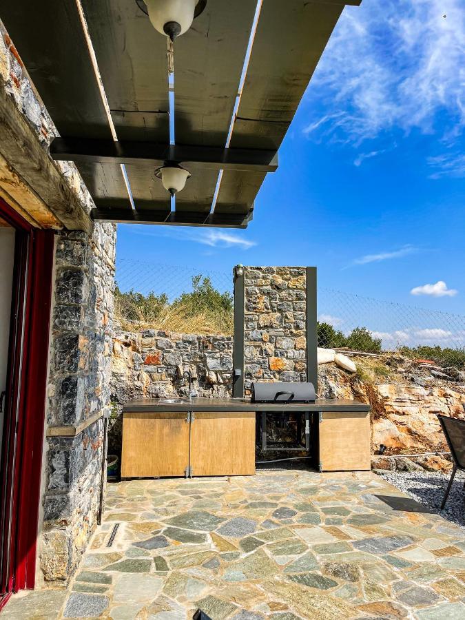Modern Stone Villas With Swimming Pool Aliveri Exterior foto