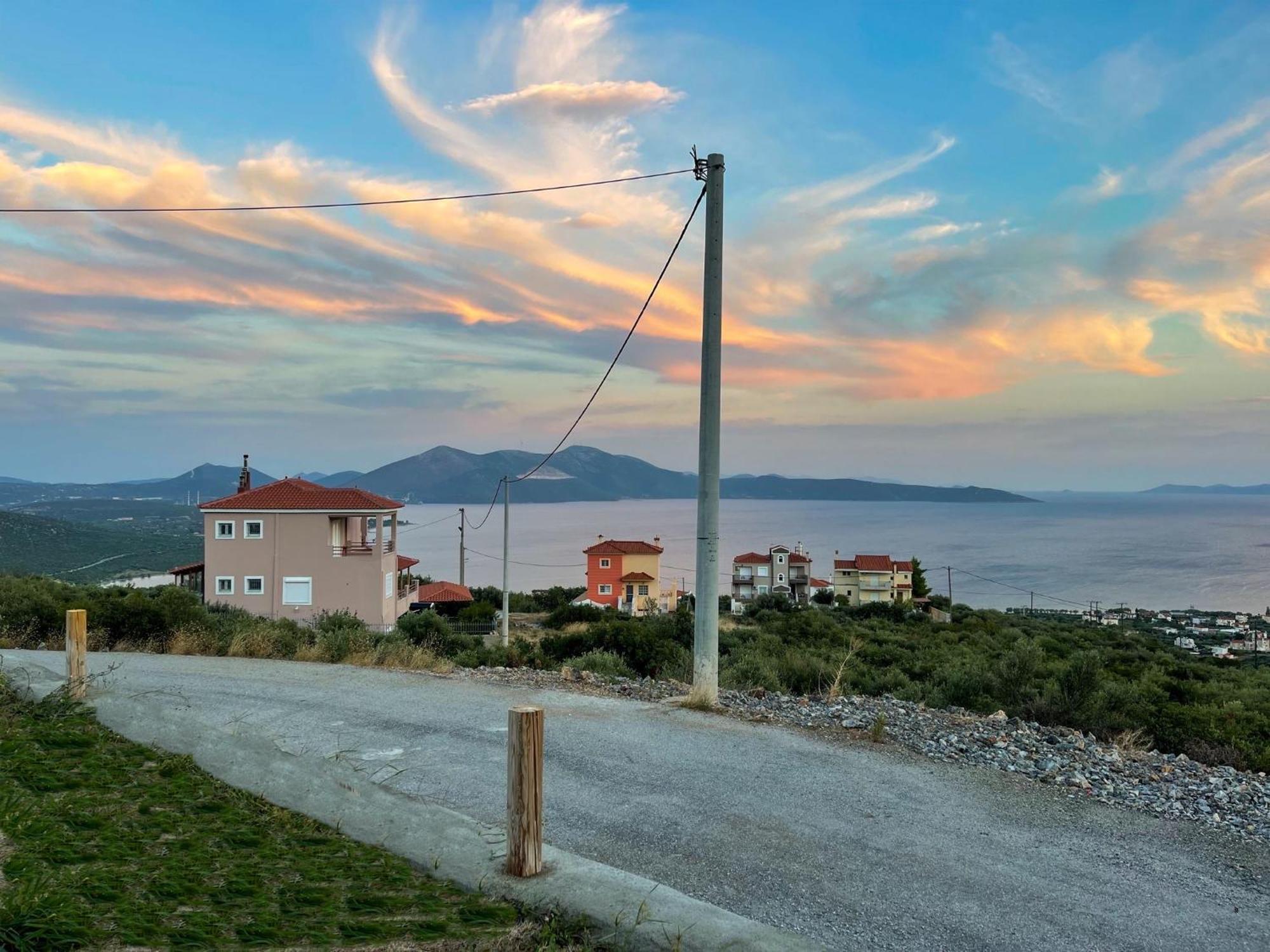 Modern Stone Villas With Swimming Pool Aliveri Exterior foto